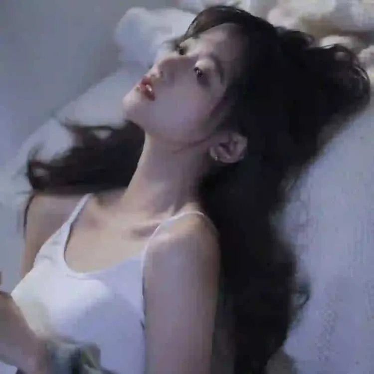 【文艺纯爱】《晚秋》汤唯玄彬高清在线：西雅图的迷雾中，弑夫假释女犯与逃命男妓的短暂爱情