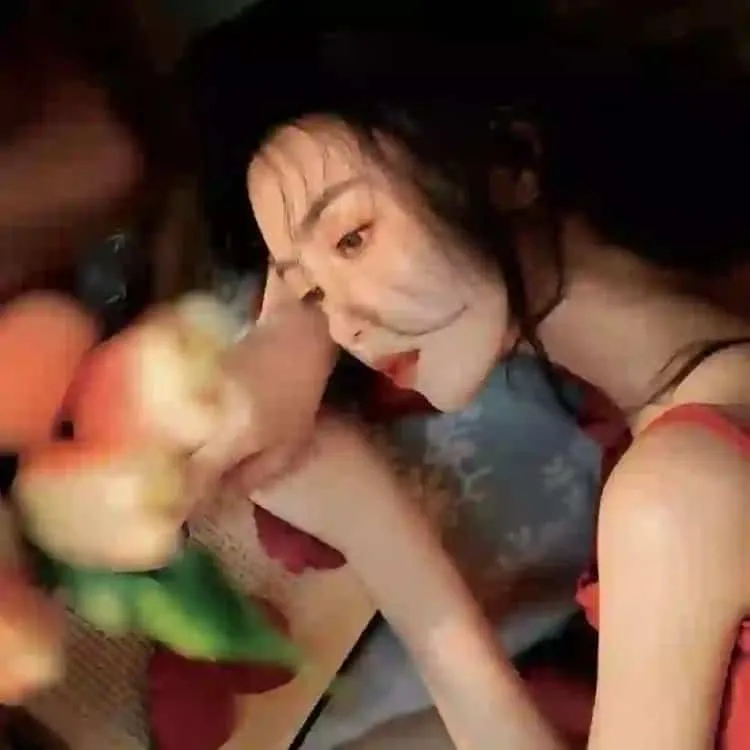 【校园大逃杀】《金字塔游戏》全集未删减：财阀高中的残酷等级投票，转学生硬刚反霸凌