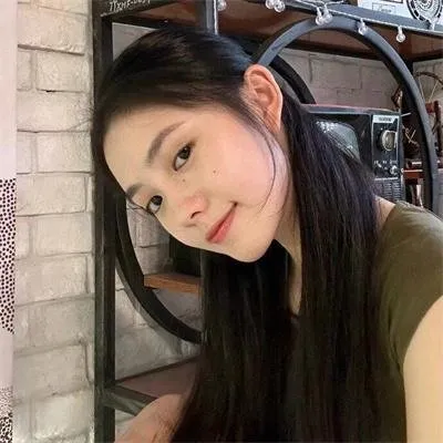 【校园大逃杀】《金字塔游戏》全集未删减：财阀高中的残酷等级投票，转学生硬刚反霸凌