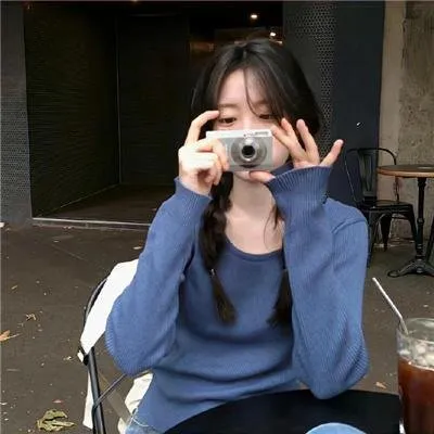 【荒诞喜剧】《完美的他人》韩版完美陌生人：手机公开游戏，七个好友在餐桌上互相撕下虚伪面具